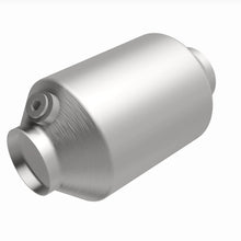 Load image into Gallery viewer, MagnaFlow Exhaust Products 51046 OEM Grade Universal Catalytic Converter for Select Chevrolet Express 2500, Chevrolet Express 3500, Chevrolet Express 4500, Chevrolet Silverado 1500, Chevrolet Silverado LD, Chevrolet Suburban, Chevrolet Tahoe, GMC Savana
