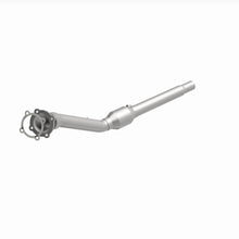 Load image into Gallery viewer, MagnaFlow Exhaust Products 16426 Metallic Grade Direct-Fit Catalytic Converter for Select Volkswagen Beetle, Volkswagen Golf, Volkswagen Jetta