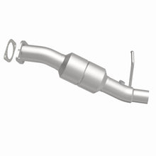 Load image into Gallery viewer, MagnaFlow Exhaust Products 49006 OEM Grade Direct-Fit Catalytic Converter for Select Chevrolet Avalanche 2500, Chevrolet Silverado HD, Chevrolet Silverado HD Classic, Chevrolet Silverado Classic, Chevrolet Suburban 2500, GMC Sierra HD, GMC Sierra HD