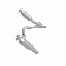 Load image into Gallery viewer, MagnaFlow Exhaust Products 5551832 California CARB Direct-Fit Catalytic Converter for Select Chrysler Aspen, Dodge Durango