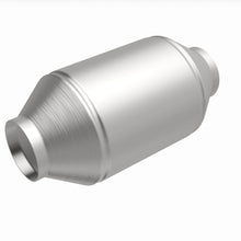 Load image into Gallery viewer, MagnaFlow Exhaust Products 333504 California CARB Universal Catalytic Converter for Select Dodge D100, Dodge D150, Dodge Ram 50, Mazda B2000, Mazda B2200, Mazda B2600, Mitsubishi Mighty Max