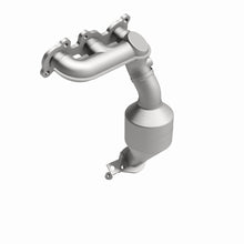 Load image into Gallery viewer, MagnaFlow Exhaust Products 51540 OEM Grade Manifold Catalytic Converter for Select Toyota Highlander
