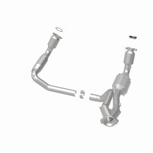 Load image into Gallery viewer, MagnaFlow Exhaust Products 447284 California CARB Direct-Fit Catalytic Converter for Select Chevrolet Silverado 1500, Chevrolet Tahoe, GMC Sierra 1500, GMC Yukon