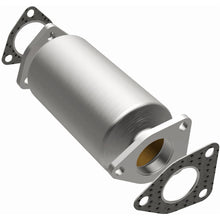 Load image into Gallery viewer, MagnaFlow Exhaust Products 22633 Standard Grade Direct-Fit Catalytic Converter for Select Honda Accord, Honda Prelude