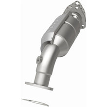 Load image into Gallery viewer, MagnaFlow Exhaust Products 22960 HM Grade Direct-Fit Catalytic Converter for Select Audi A4, Audi A4 Quattro, Volkswagen Passat