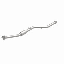 Load image into Gallery viewer, MagnaFlow Exhaust Products 5571217 California CARB Direct-Fit Catalytic Converter for Select Subaru Forester, Subaru Impreza, Subaru XV Crosstrek
