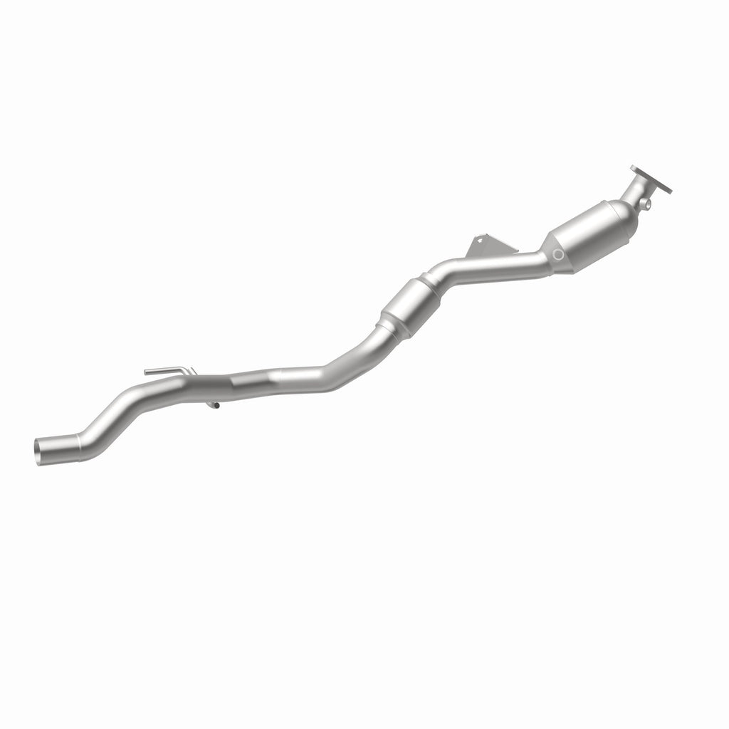 MagnaFlow Exhaust Products 52410 OEM Grade Direct-Fit Catalytic Converter for Select Porsche Cayenne, Volkswagen Touareg