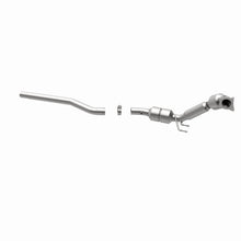 Load image into Gallery viewer, MagnaFlow Exhaust Products 551361 California CARB Direct-Fit Catalytic Converter for Select Volkswagen Passat