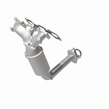 Load image into Gallery viewer, MagnaFlow Exhaust Products 5531266 California CARB Manifold Catalytic Converter for Select Ford Fusion, Lincoln Zephyr, Mercury Milan