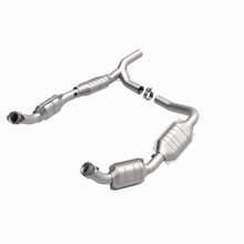 Load image into Gallery viewer, MagnaFlow Exhaust Products 51640 OEM Grade Direct-Fit Catalytic Converter for Select Ford E-150, Ford E-250