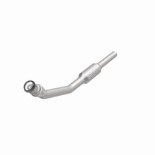 Load image into Gallery viewer, MagnaFlow Exhaust Products 3391271 California CARB Direct-Fit Catalytic Converter for Select Dodge Caravan, Plymouth Voyager