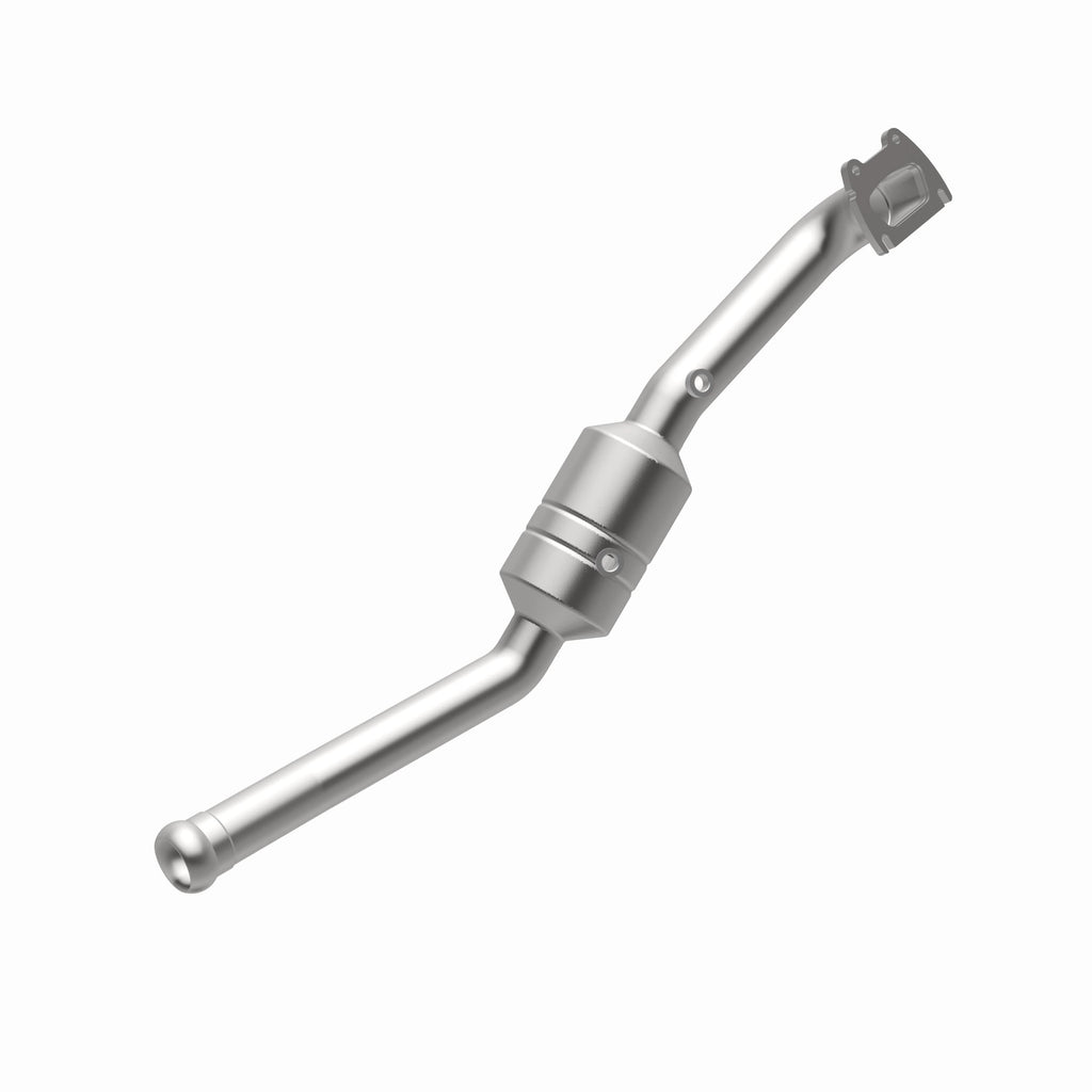 MagnaFlow Exhaust Products 49723 OEM Grade Direct-Fit Catalytic Converter for Select Dodge Durango, Jeep Grand Cherokee