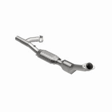 Load image into Gallery viewer, MagnaFlow Exhaust Products 51792 OEM Grade Direct-Fit Catalytic Converter for Select Ford Expedition, Ford F-150, Lincoln Navigator