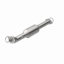 Load image into Gallery viewer, MagnaFlow Exhaust Products 5592661 California CARB Direct-Fit Catalytic Converter for Select Toyota Tacoma