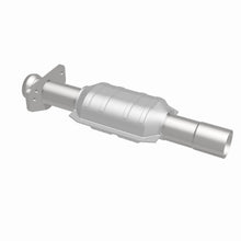 Load image into Gallery viewer, MagnaFlow Exhaust Products 93485 Standard Grade Direct-Fit Catalytic Converter for Select Chevrolet S10 Blazer, GMC Jimmy, Oldsmobile Bravada