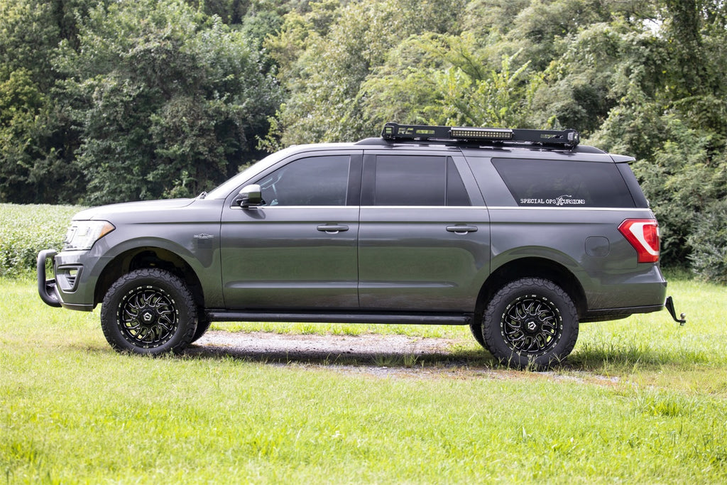 Rough Country 40240 Suspension Lift Kit w/Shocks for Select Ford Expedition