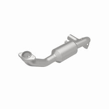 Load image into Gallery viewer, MagnaFlow Exhaust Products 4451166 California CARB Direct-Fit Catalytic Converter for Select Lincoln Navigator