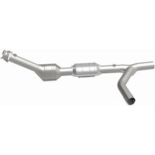 Load image into Gallery viewer, MagnaFlow Exhaust Products 447157 California CARB Direct-Fit Catalytic Converter for Select Ford E-150 Econoline, Ford E-150 Econoline Club Wagon