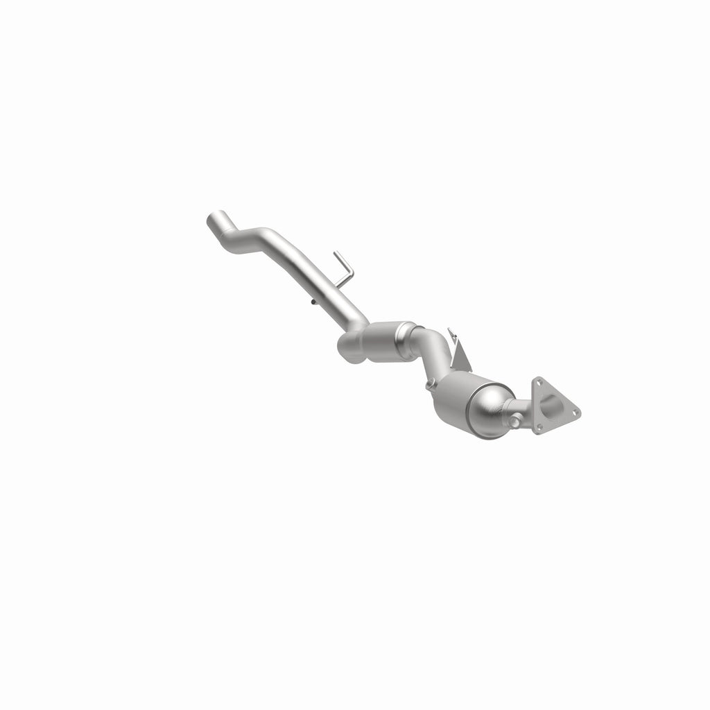 MagnaFlow Exhaust Products 52410 OEM Grade Direct-Fit Catalytic Converter for Select Porsche Cayenne, Volkswagen Touareg