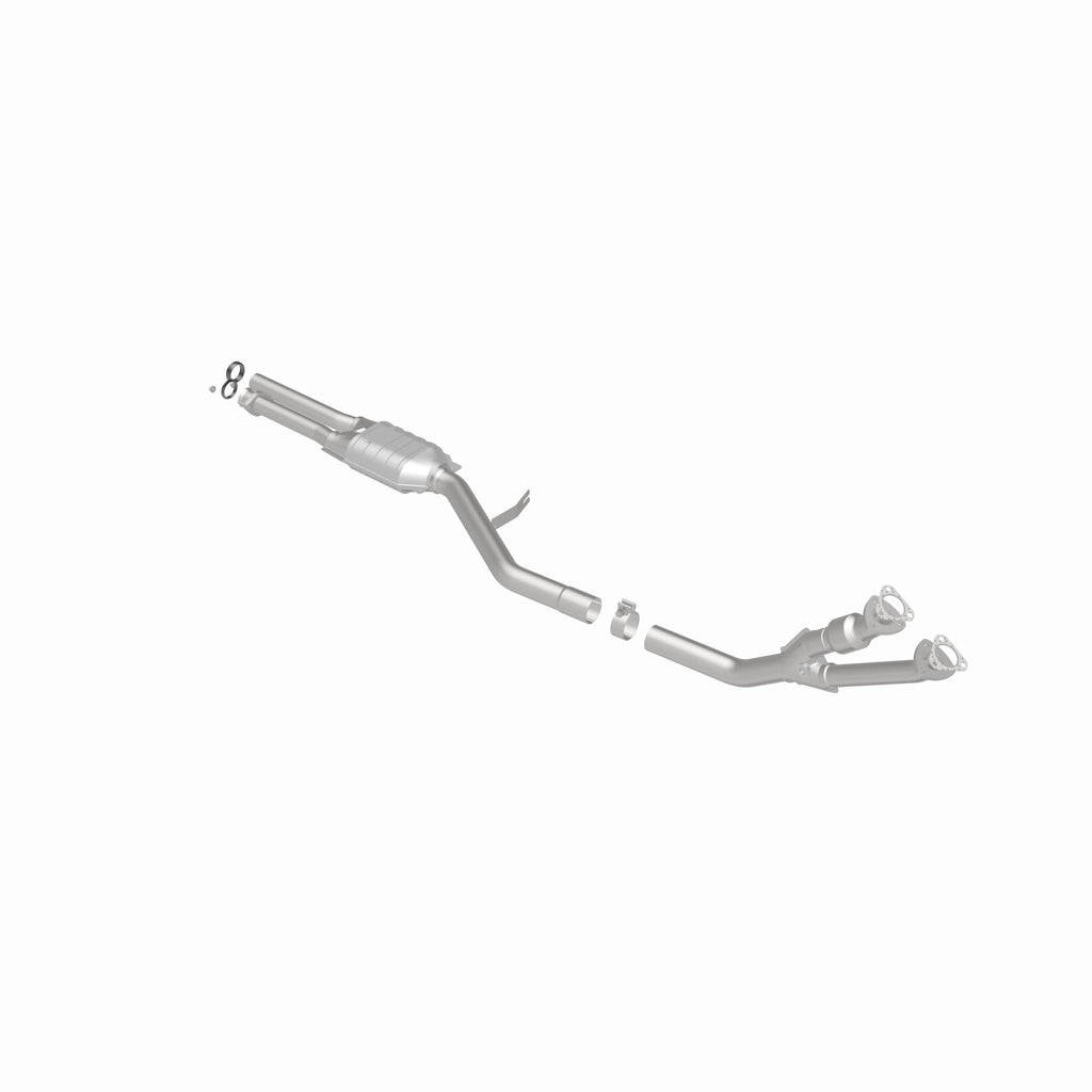 MagnaFlow Exhaust Products 23554 Standard Grade Direct-Fit Catalytic Converter for Select BMW 325i, BMW 325is