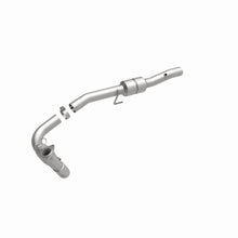 Load image into Gallery viewer, MagnaFlow Exhaust Products 458067 California CARB Direct-Fit Catalytic Converter for Select Chevrolet Silverado HD, GMC Sierra HD