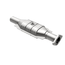 Load image into Gallery viewer, MagnaFlow Exhaust Products 51288 OEM Grade Direct-Fit Catalytic Converter for Select Ford Fusion, Mercury Milan