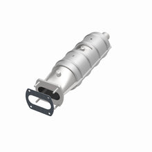 Load image into Gallery viewer, MagnaFlow Exhaust Products 55213 Standard Grade Direct-Fit Catalytic Converter for Select Ford E-250 Econoline, Ford E-250 Econoline Club Wagon, Ford E-350 Econoline, Ford E-350 Econoline Club Wagon, Ford F-250, Ford F-250 HD, Ford F-350