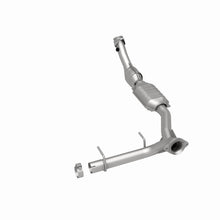Load image into Gallery viewer, MagnaFlow Exhaust Products 23660 HM Grade Direct-Fit Catalytic Converter for Select Lincoln Navigator