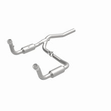 Load image into Gallery viewer, MagnaFlow Exhaust Products 5551148 California CARB Direct-Fit Catalytic Converter for Select Dodge Nitro, Jeep Liberty