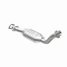 Load image into Gallery viewer, MagnaFlow Exhaust Products 93385 Standard Grade Direct-Fit Catalytic Converter for Select Ford Crown Victoria, Lincoln Town Car, Mercury Grand Marquis