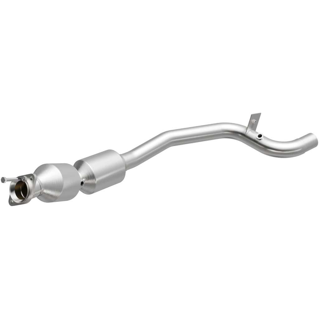 MagnaFlow Exhaust Products 21-608 OEM Grade Direct-Fit Catalytic Converter for Select Land Rover Range Rover, Land Rover Range Rover Sport