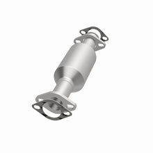 Load image into Gallery viewer, MagnaFlow Exhaust Products 3391619 California CARB Direct-Fit Catalytic Converter for Select Suzuki Sidekick