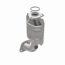 Load image into Gallery viewer, MagnaFlow Exhaust Products 23112 HM Grade Direct-Fit Catalytic Converter for Select Chevrolet Tracker, Suzuki Vitara