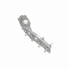 Load image into Gallery viewer, MagnaFlow Exhaust Products 290034 OEM Grade Manifold Catalytic Converter for Select INFINITI QX80, Nissan Armada, Nissan NV2500, Nissan NV3500, Nissan TITAN, Nissan TITAN XD
