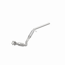 Load image into Gallery viewer, MagnaFlow Exhaust Products 5551448 California CARB Direct-Fit Catalytic Converter for Select Chrysler Town &amp; Country, Dodge Grand Caravan, Volkswagen Routan