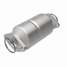 Load image into Gallery viewer, MagnaFlow Exhaust Products 338656 California CARB Direct-Fit Catalytic Converter for Select Geo Prizm