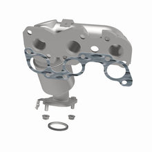 Load image into Gallery viewer, MagnaFlow Exhaust Products 51641 OEM Grade Manifold Catalytic Converter for Select Lexus ES300, Toyota Avalon, Toyota Camry, Toyota Sienna, Toyota Solara