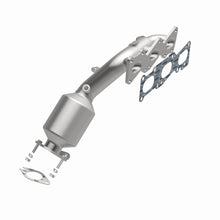 Load image into Gallery viewer, MagnaFlow Exhaust Products 52784 OEM Grade Manifold Catalytic Converter for Select Hyundai Genesis, Kia K900
