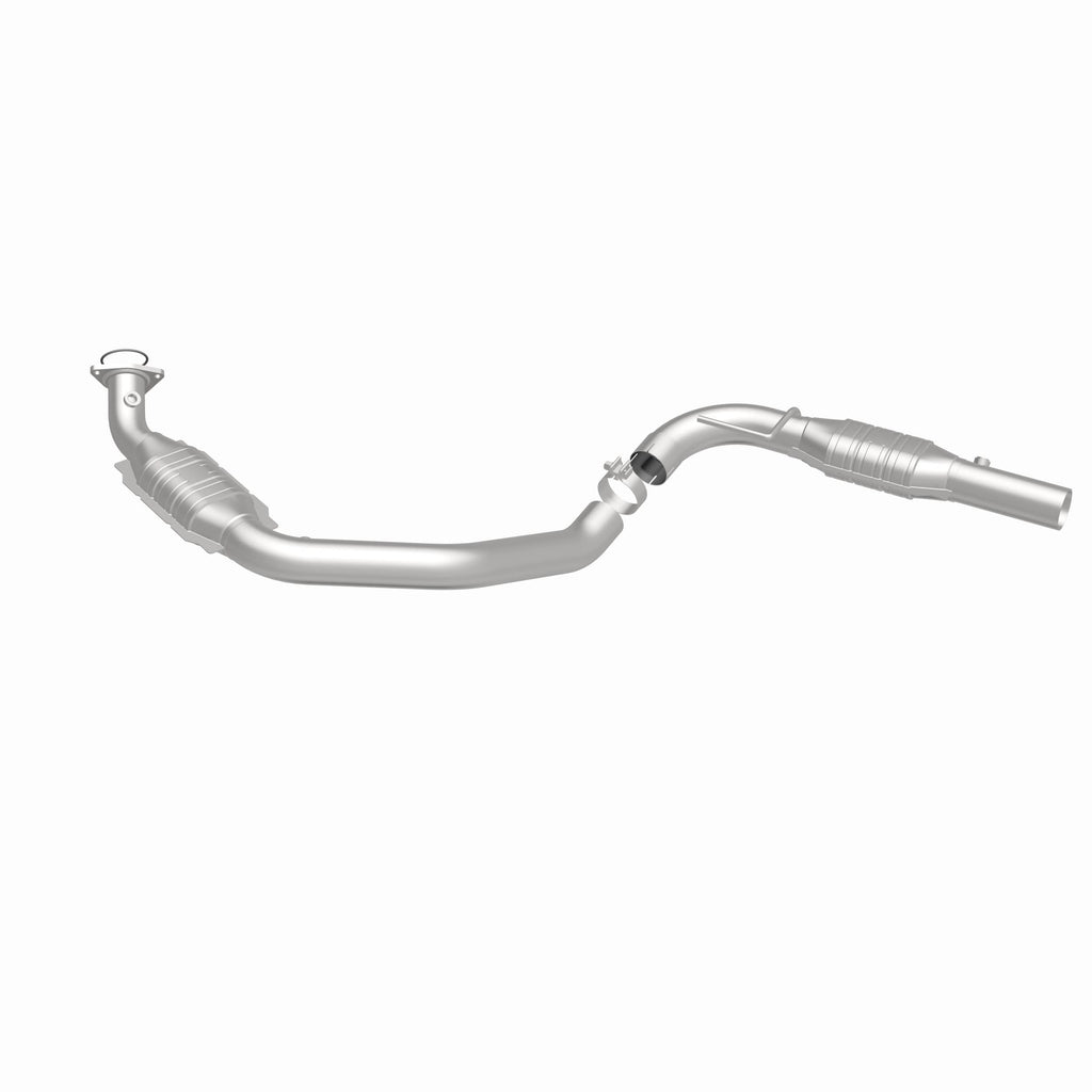 MagnaFlow Exhaust Products 5582524 California CARB Direct-Fit Catalytic Converter for Select Chevrolet Express 2500, Chevrolet Express 3500, GMC Savana 2500, GMC Savana