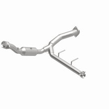 Load image into Gallery viewer, MagnaFlow Exhaust Products 5551469 California CARB Direct-Fit Catalytic Converter for Select Ford F-150