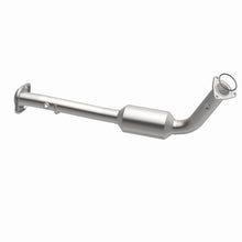 Load image into Gallery viewer, MagnaFlow Exhaust Products 4451421 California CARB Direct-Fit Catalytic Converter for Select Cadillac Escalade, Cadillac Escalade ESV, Cadillac Escalade EXT, GMC Yukon