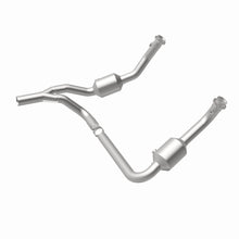 Load image into Gallery viewer, MagnaFlow Exhaust Products 5551458 California CARB Direct-Fit Catalytic Converter for Select Jeep Wrangler