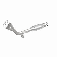 Load image into Gallery viewer, MagnaFlow Exhaust Products 24286 HM Grade Direct-Fit Catalytic Converter for Select Toyota 4Runner