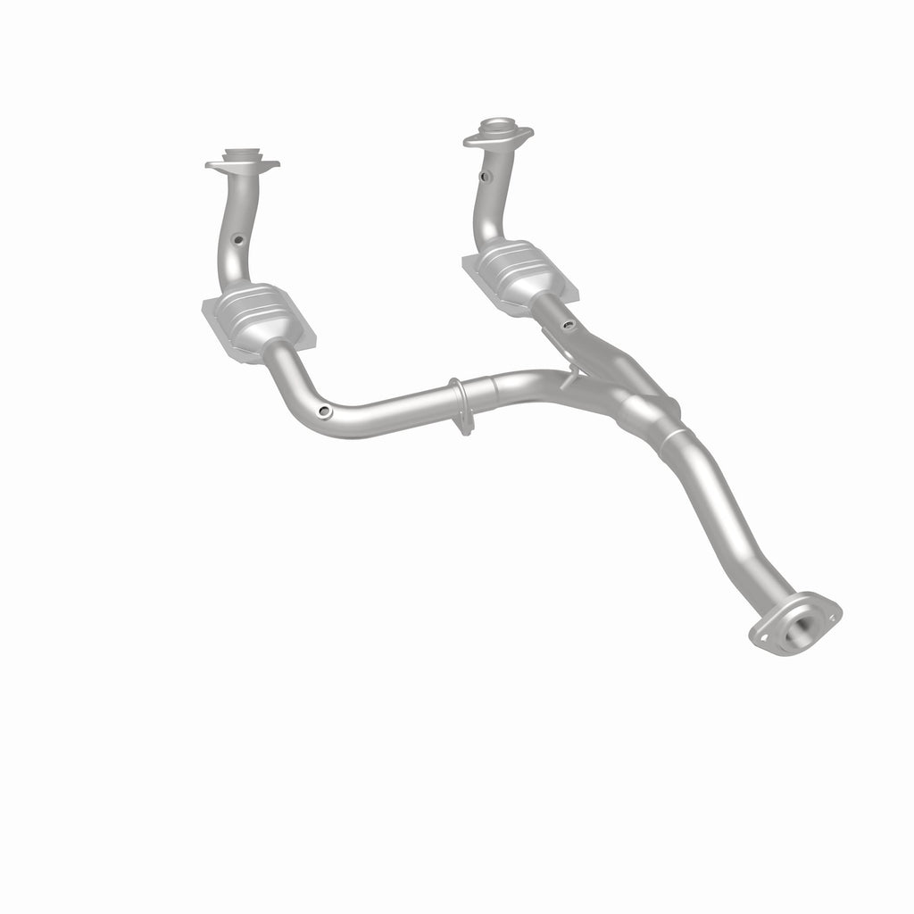 MagnaFlow Exhaust Products 23957 HM Grade Direct-Fit Catalytic Converter for Select Jeep Liberty