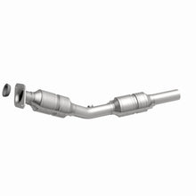 Load image into Gallery viewer, MagnaFlow Exhaust Products 444312 California CARB Direct-Fit Catalytic Converter for Select Pontiac Vibe, Toyota Corolla, Toyota Matrix