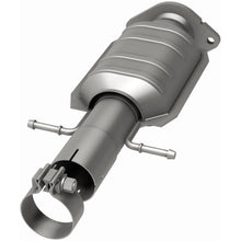 Load image into Gallery viewer, MagnaFlow Exhaust Products 51913 OEM Grade Direct-Fit Catalytic Converter for Select Chevrolet Malibu, Pontiac G6, Saturn Aura