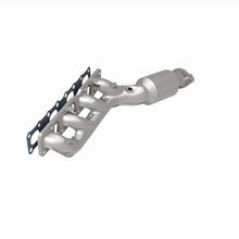 Load image into Gallery viewer, MagnaFlow Exhaust Products 50380 HM Grade Manifold Catalytic Converter for Select INFINITI QX56, Nissan Armada, Nissan NV2500, Nissan NV3500, Nissan Pathfinder, Nissan Pathfinder Armada, Nissan TITAN