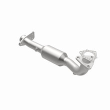 Load image into Gallery viewer, MagnaFlow Exhaust Products 3322471 California CARB Direct-Fit Catalytic Converter for Select Buick Commercial Chassis, Buick Roadmaster, Cadillac Commercial Chassis, Cadillac Fleetwood, Chevrolet Caprice, Chevrolet Impala