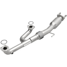 Load image into Gallery viewer, MagnaFlow Exhaust Products 5592282 California CARB Direct-Fit Catalytic Converter for Select Honda Odyssey