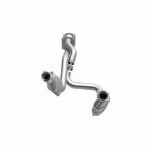 Load image into Gallery viewer, MagnaFlow Exhaust Products 4451631 California CARB Direct-Fit Catalytic Converter for Select Ford F-250 Super Duty